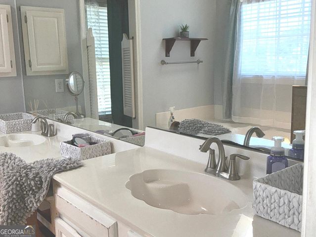 11974 Olmstead Drive, Fayetteville, GA 30215