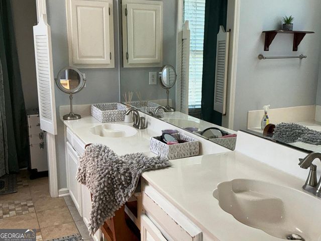 11974 Olmstead Drive, Fayetteville, GA 30215