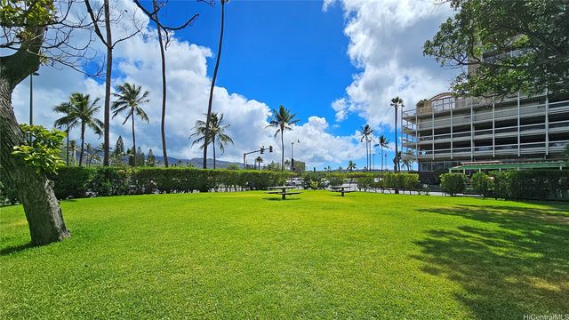 440 Seaside Avenue 506, Honolulu, HI 96815