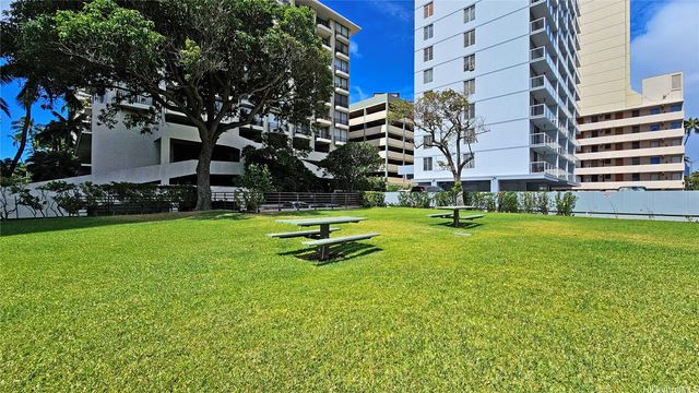 440 Seaside Avenue 506, Honolulu, HI 96815