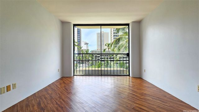 440 Seaside Avenue 506, Honolulu, HI 96815