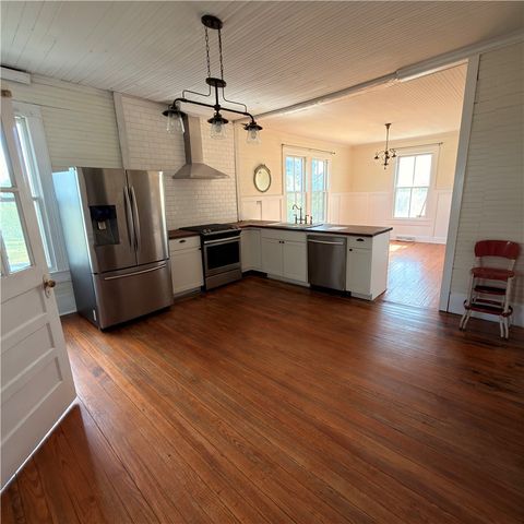 1014 Levis Smith Road, Pendleton, SC 29670