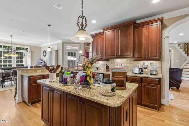 1212 Prairie Pond Circle, Raleigh, NC 27614