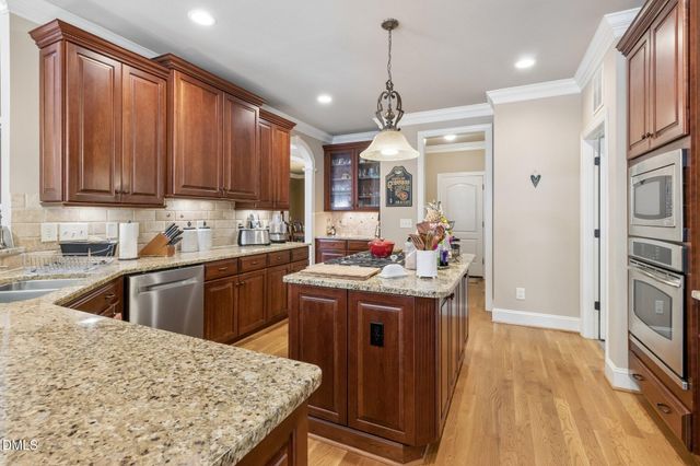 1212 Prairie Pond Circle, Raleigh, NC 27614