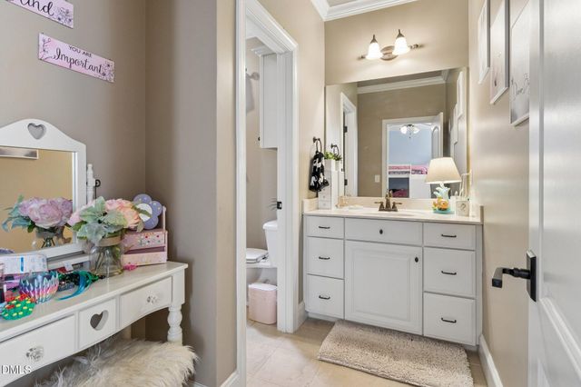1212 Prairie Pond Circle, Raleigh, NC 27614