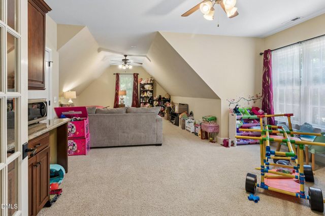 1212 Prairie Pond Circle, Raleigh, NC 27614