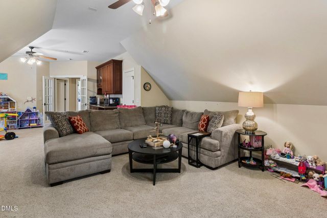 1212 Prairie Pond Circle, Raleigh, NC 27614