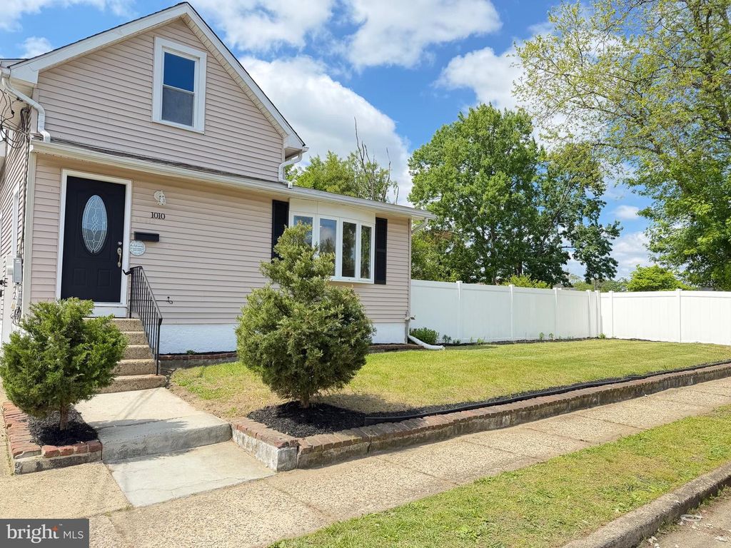 1010 ASBURY AVE, National Park, NJ 08063