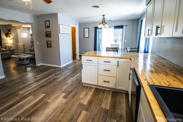 12046 Morrish Road, Montrose Charter Township, MI 48420