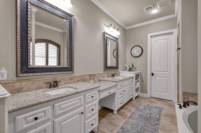 12324 White Oak Point, Conroe, TX 77304