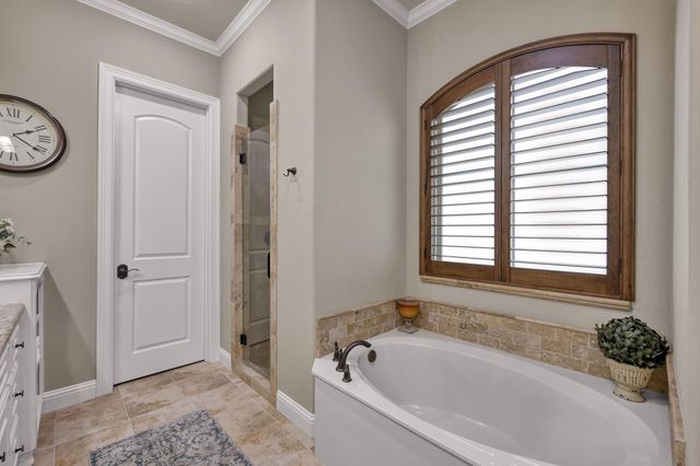 12324 White Oak Point, Conroe, TX 77304