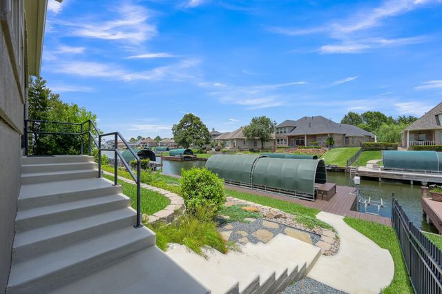 12324 White Oak Point, Conroe, TX 77304
