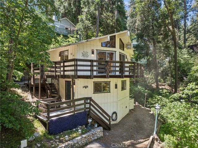 805 Knight Court, Lake Arrowhead, CA 92352