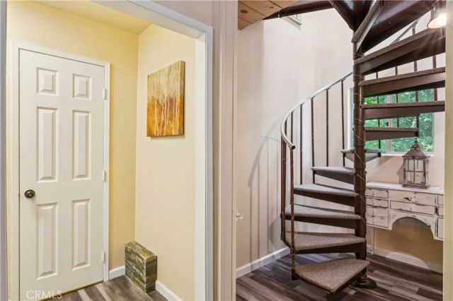 805 Knight Court, Lake Arrowhead, CA 92352