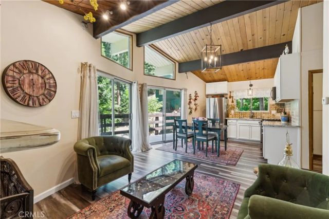805 Knight Court, Lake Arrowhead, CA 92352