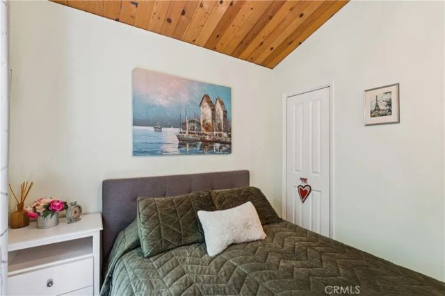 805 Knight Court, Lake Arrowhead, CA 92352