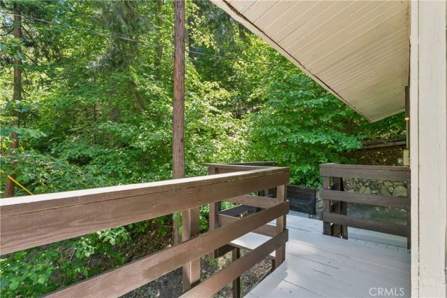 805 Knight Court, Lake Arrowhead, CA 92352