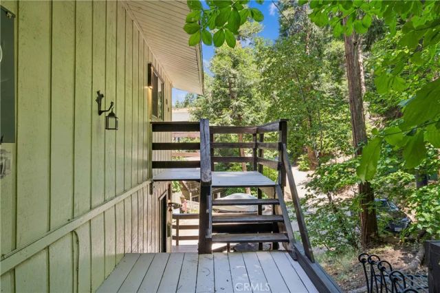 805 Knight Court, Lake Arrowhead, CA 92352