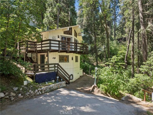 805 Knight Court, Lake Arrowhead, CA 92352