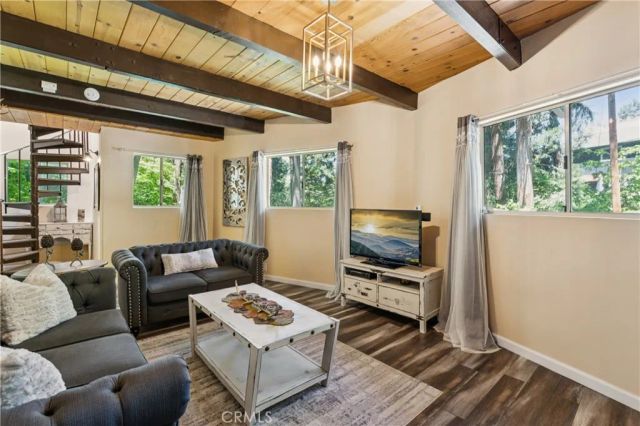 805 Knight Court, Lake Arrowhead, CA 92352