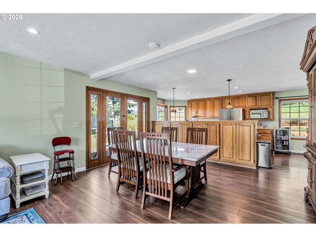 12313 S GROSHONG Rd, Molalla, OR 97038
