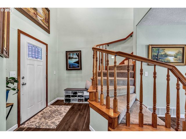 12313 S GROSHONG Rd, Molalla, OR 97038