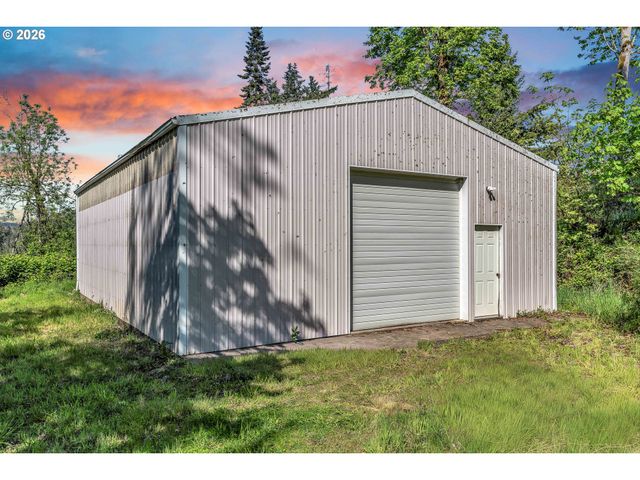 12313 S GROSHONG Rd, Molalla, OR 97038