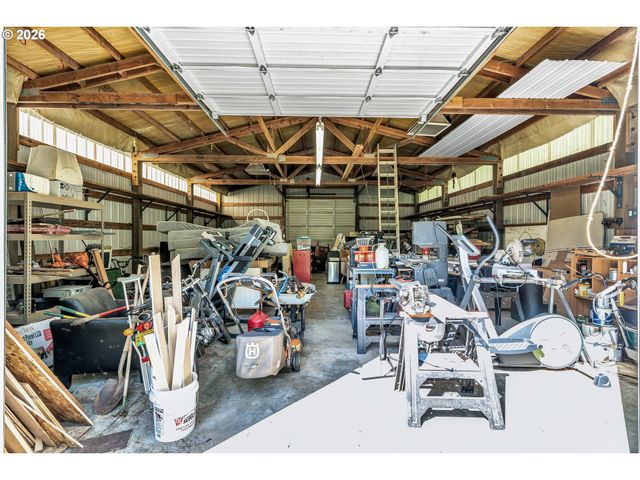 12313 S GROSHONG Rd, Molalla, OR 97038