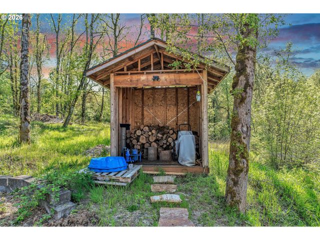 12313 S GROSHONG Rd, Molalla, OR 97038