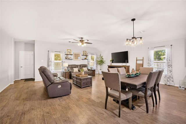 9805 Hunter Springs Drive, Conroe, TX 77306