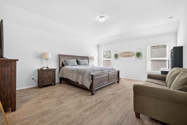 9805 Hunter Springs Drive, Conroe, TX 77306