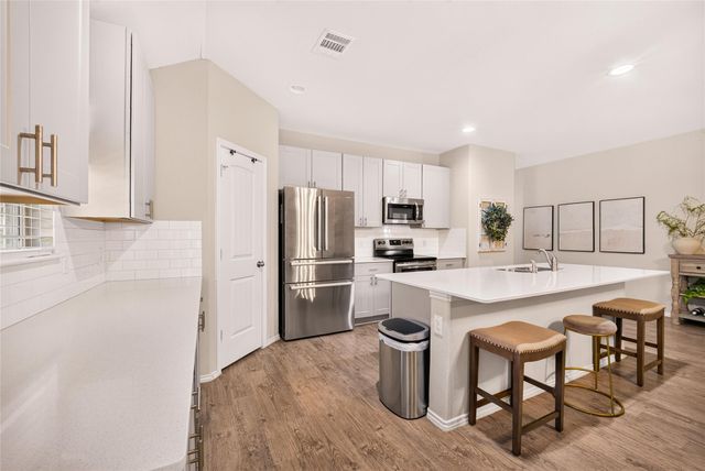 9805 Hunter Springs Drive, Conroe, TX 77306
