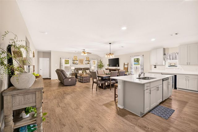 9805 Hunter Springs Drive, Conroe, TX 77306