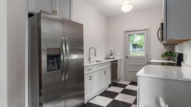 423 Hudson Avenue, Newark, OH 43055