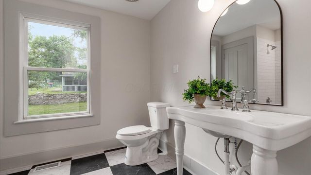 423 Hudson Avenue, Newark, OH 43055