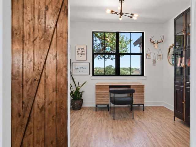 215 SANDY CREEK CV, Driftwood, TX 78619