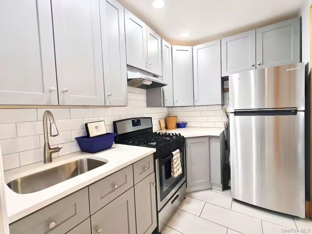 5431 Nurge Avenue, Maspeth, NY 11378
