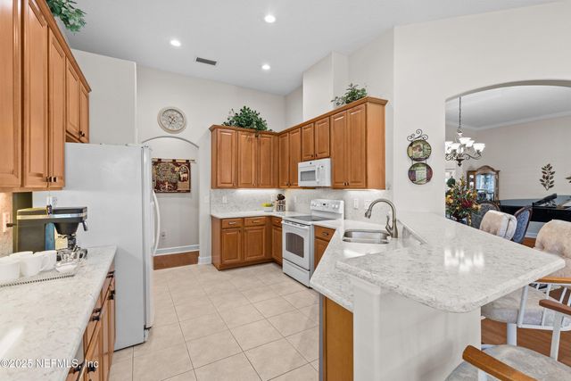 9662 RED SQUIRREL Lane, Jacksonville, FL 32219