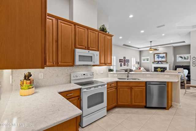 9662 RED SQUIRREL Lane, Jacksonville, FL 32219