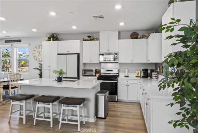 7182 Beck Drive, Riverside, CA 92503