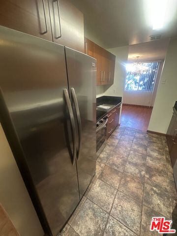 100 S Doheny Drive 213, Los Angeles, CA 90048