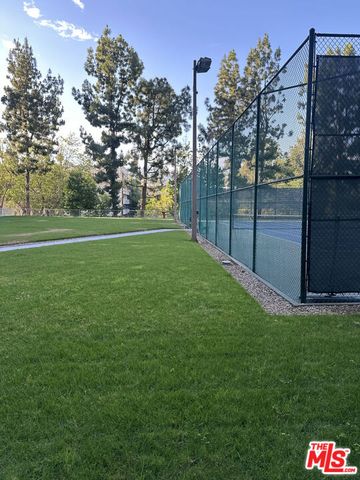 100 S Doheny Drive 213, Los Angeles, CA 90048