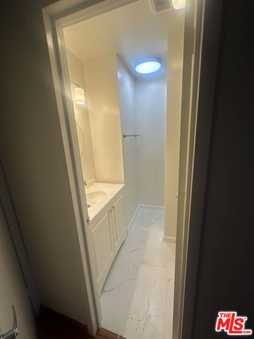 100 S Doheny Drive 213, Los Angeles, CA 90048