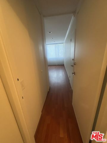 100 S Doheny Drive 213, Los Angeles, CA 90048