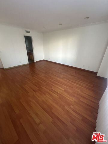 100 S Doheny Drive 213, Los Angeles, CA 90048