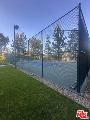 100 S Doheny Drive 213, Los Angeles, CA 90048