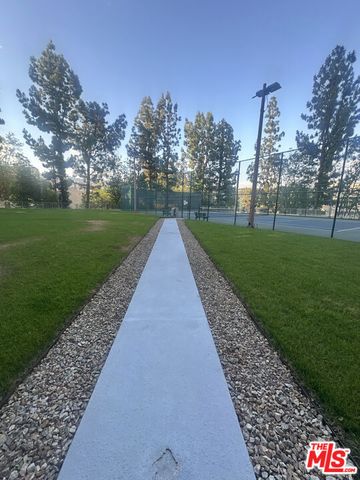 100 S Doheny Drive 213, Los Angeles, CA 90048