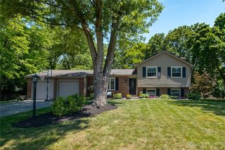 1660 Garry Drive, Bellbrook, OH 45305