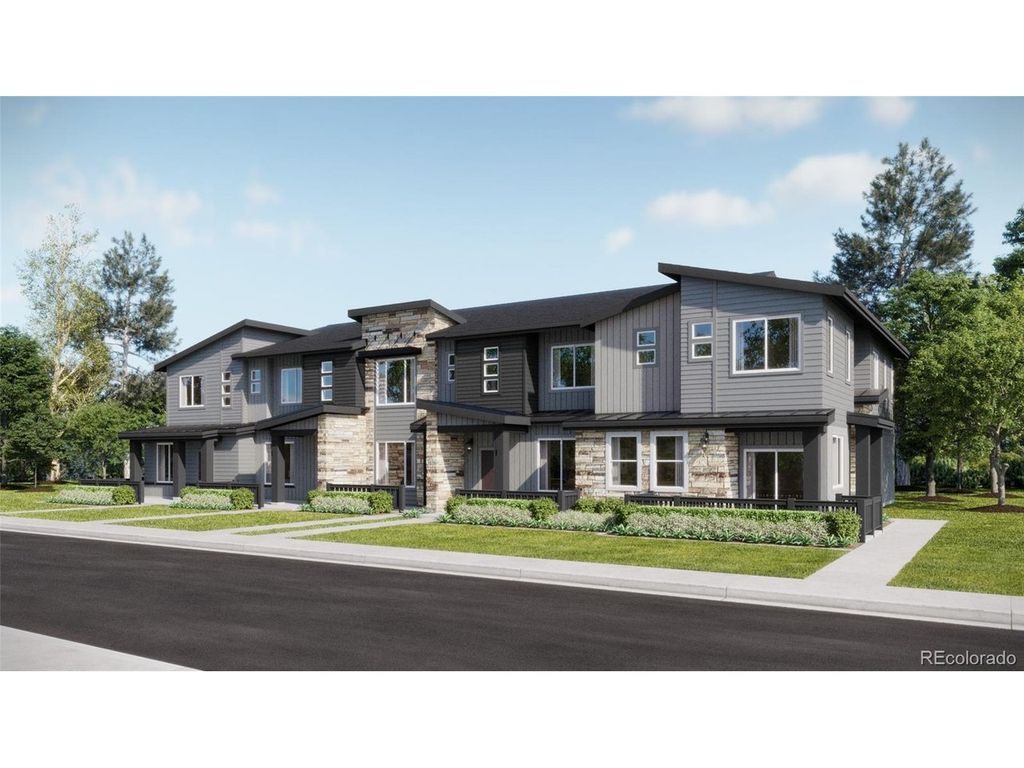 7665 S Cherokee Cir E, Centennial, CO 80018