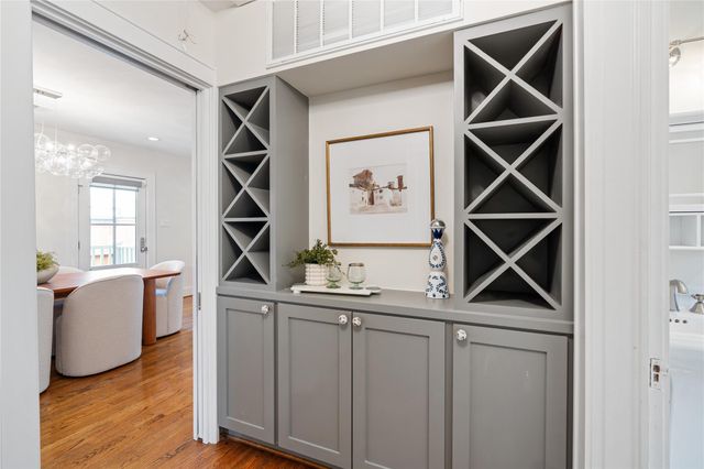 1111 Le Green Street, Houston, TX 77009